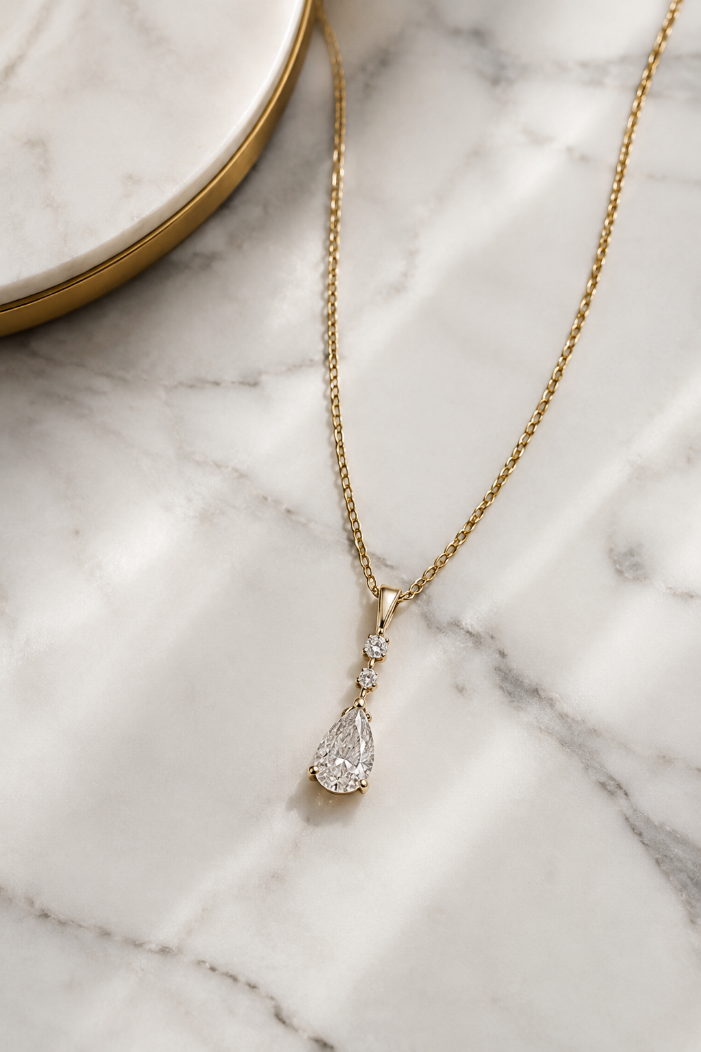 Necklaces & Pendants