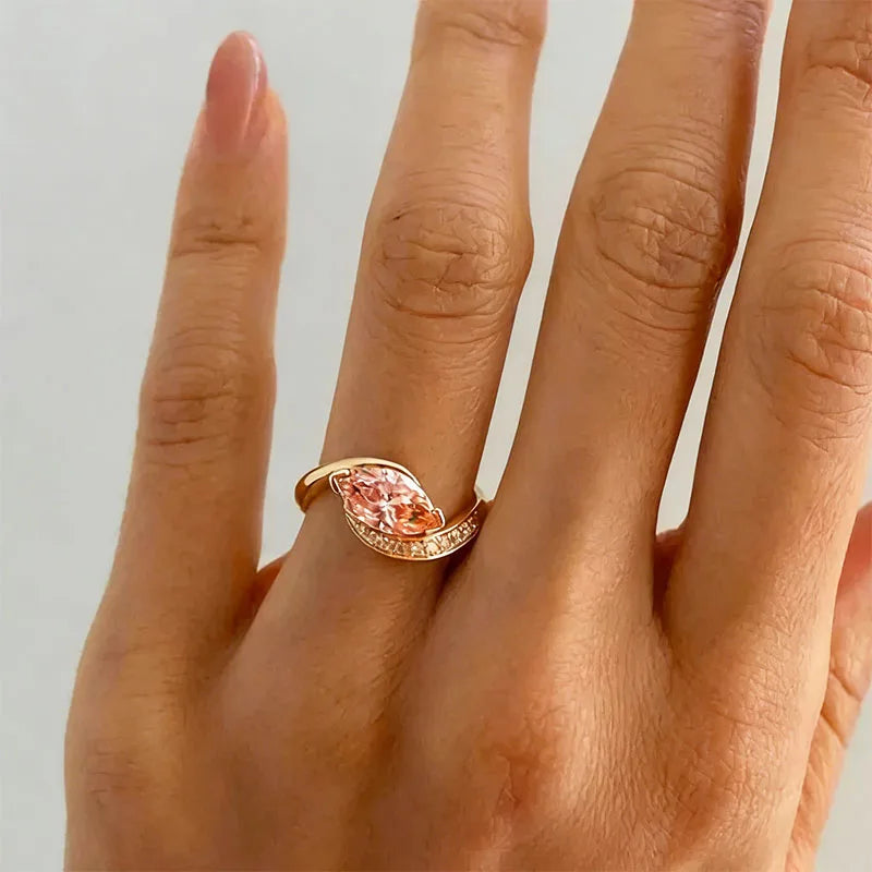 Vexaroa 1.5ct Marquise Pink Lab Diamond Ring - product image 3