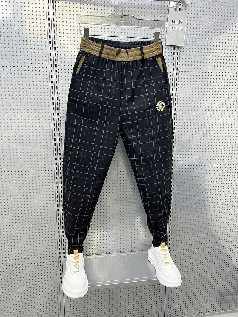 Vexaroa Men's Black Plaid Casual Trousers — product image 2
