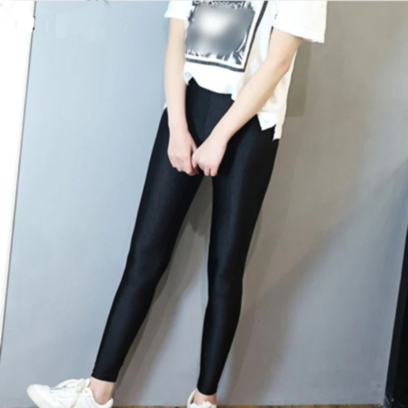 Vexaroa Women's Seamless Slim Cropped Workout Leggings