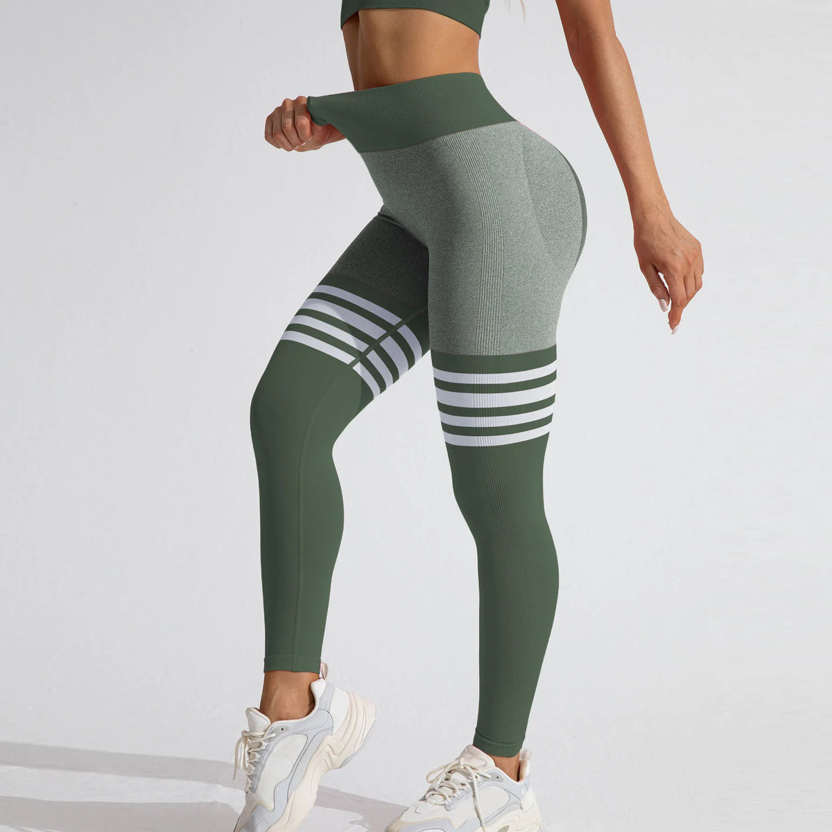 Vexaroa Women's V-Back Scrunch Yoga Leggings product image 2
