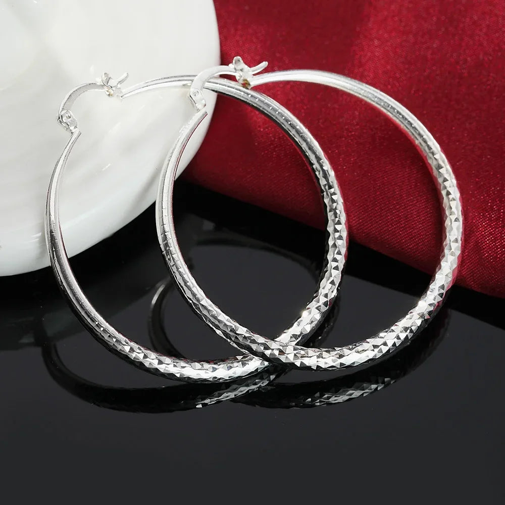 Vexaroa 5 cm hoop earrings - product gallery image 5