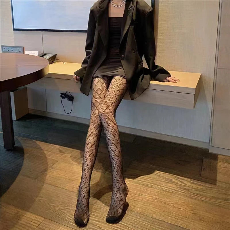 Leggings Hollowed Out Mesh Retro Girls Stockings Japanese Bottomed Lace Pantyhose Floral Rattan Black Tights
