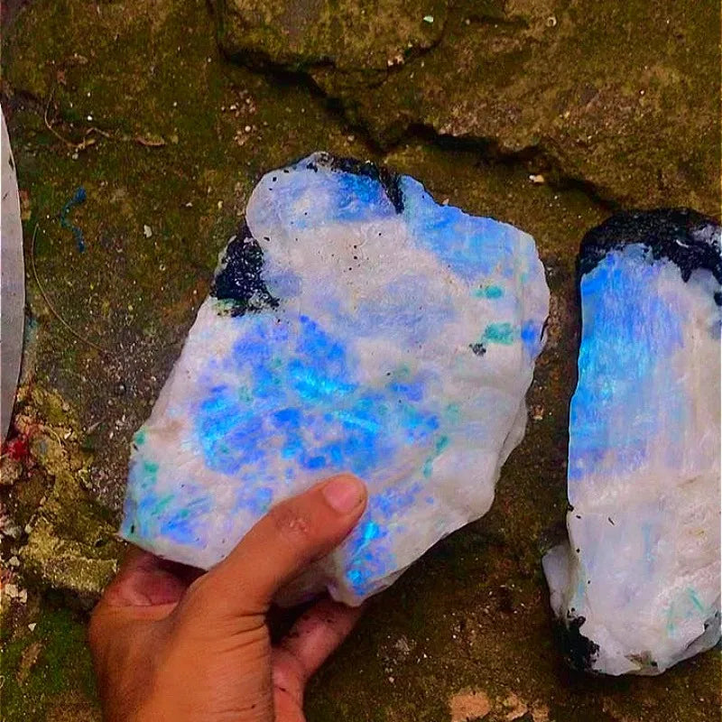 Large Raw Rainbow Moonstone, Featuring Natural Rough Iridescence, Perfect for Home Decoration, Yoga Gifts