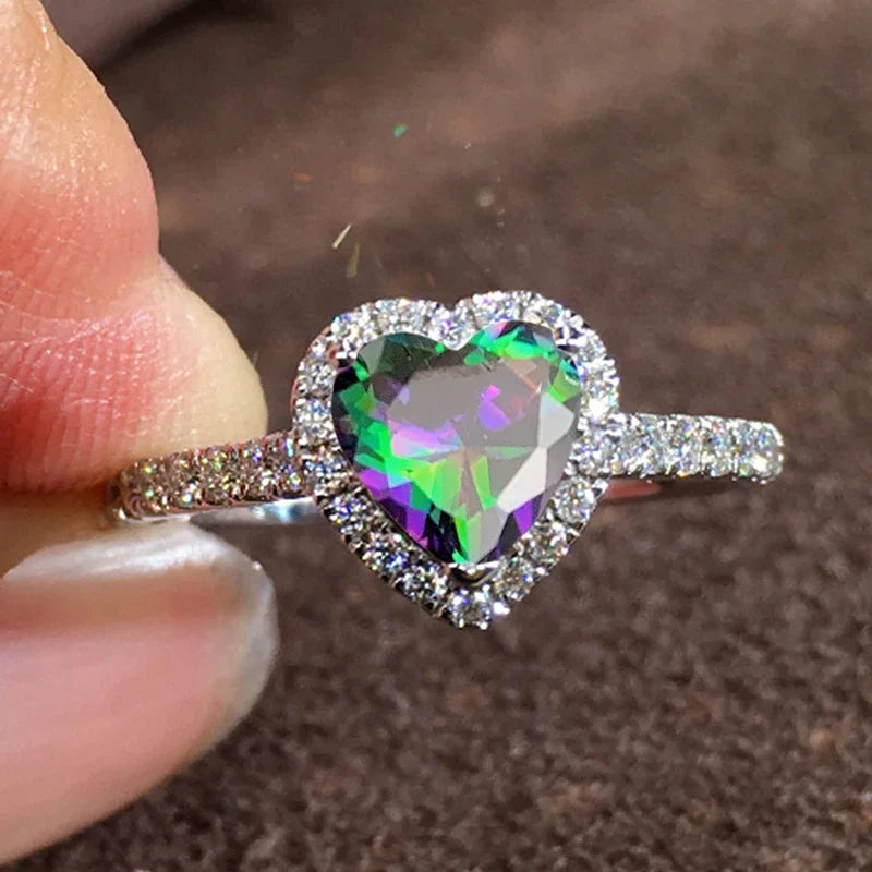 Vexaroa Brilliant Heart-Shaped Cubic Zirconia Ring — Vexaroa product image 32