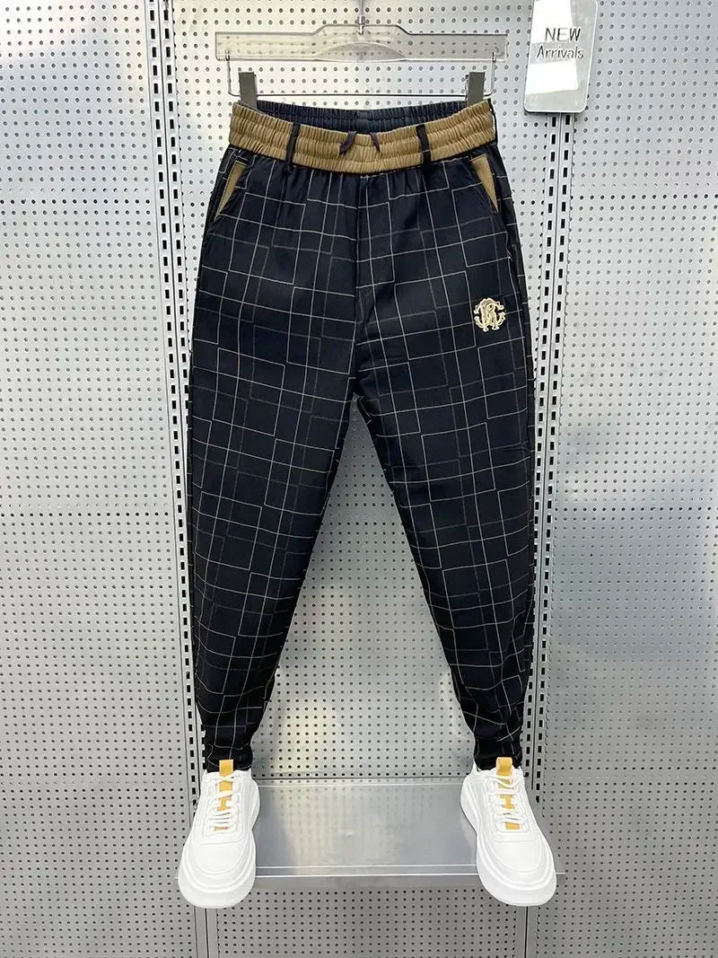 Vexaroa Men's Black Plaid Casual Trousers — product image 9
