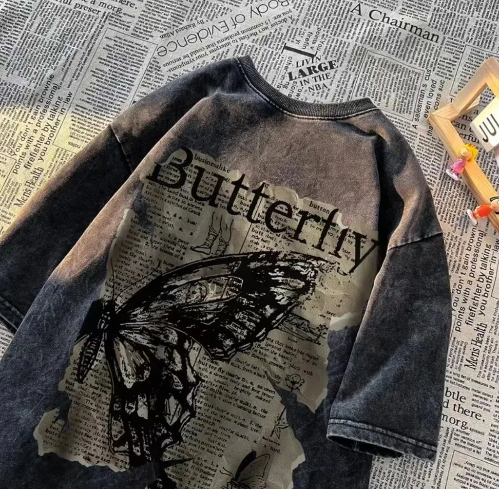 Vexaroa vintage black butterfly graphic oversized T-shirt - product gallery image 17