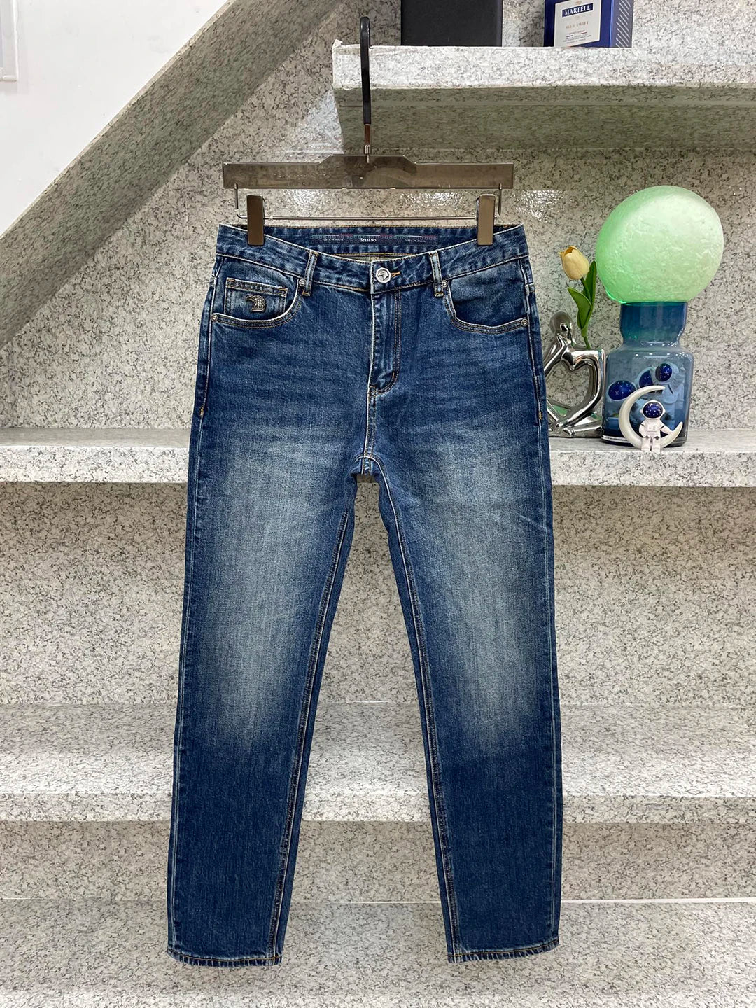 Vexaroa Men's Eagle-Detail Straight-Leg Jeans