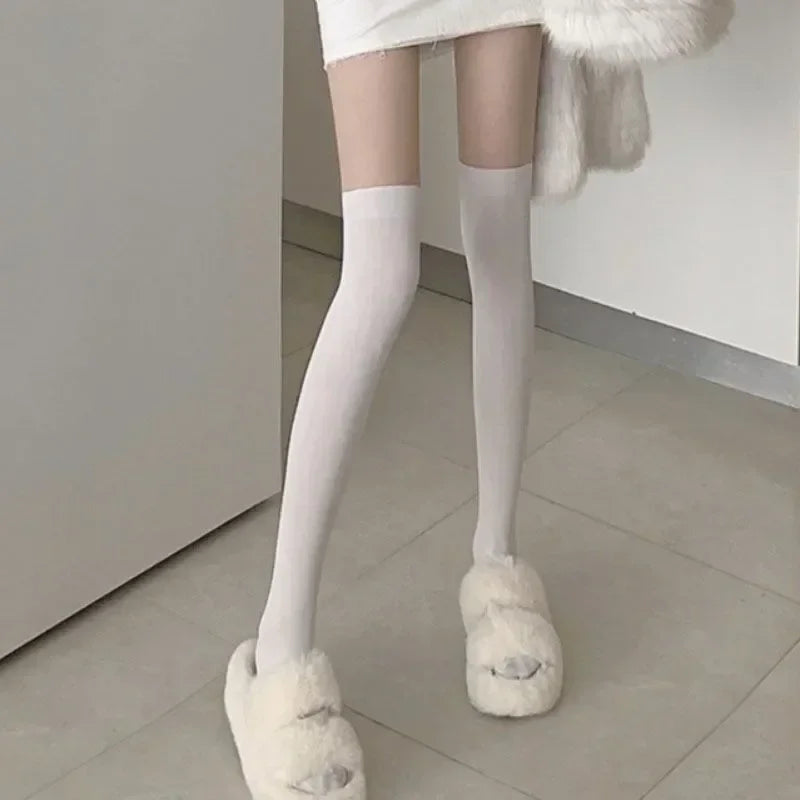Vexaroa Over-the-Knee Contrast Sheer Pantyhose 3 Pack — product image