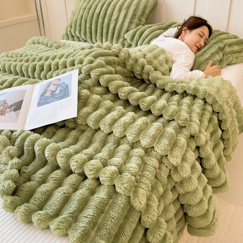 Thick Warm Wide Striped Flannel Blanket Solid Color Soft Fluffy Plush Throws for Sofa Bed Office Travel Multifunctional Blanket