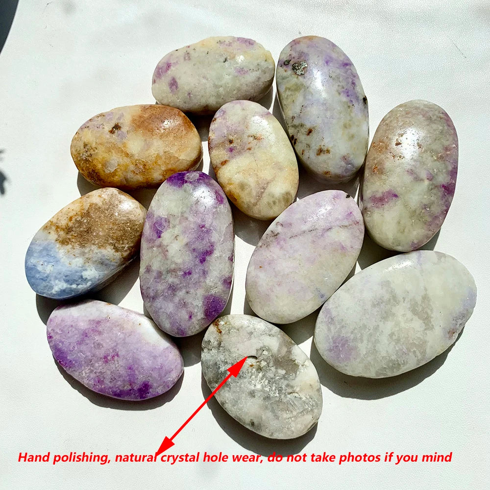Vexaroa purple hackmanite palm stone - view 5